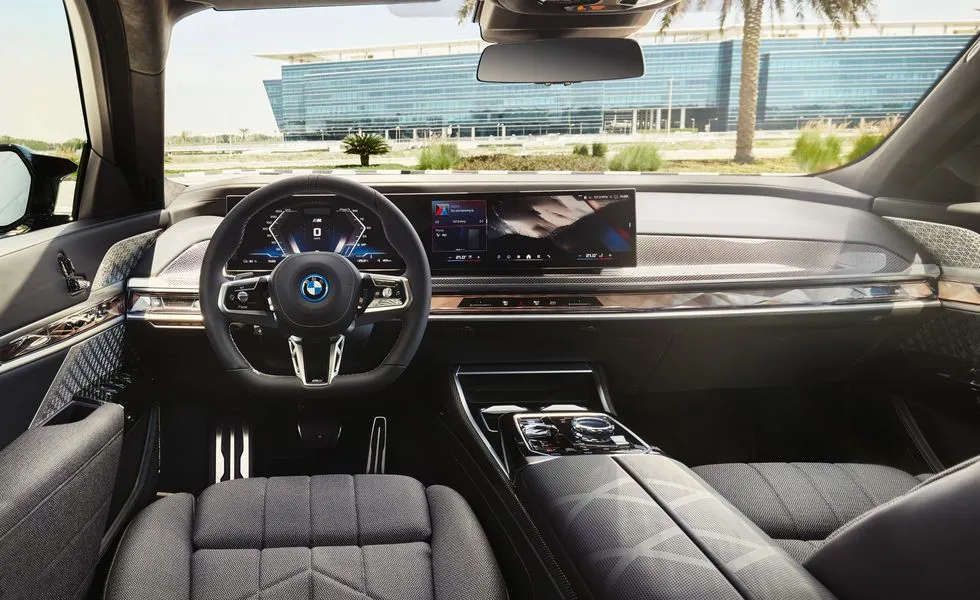 2025 BMW i7